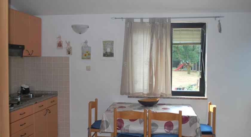 פורץ Apartment Rama חדר תמונה