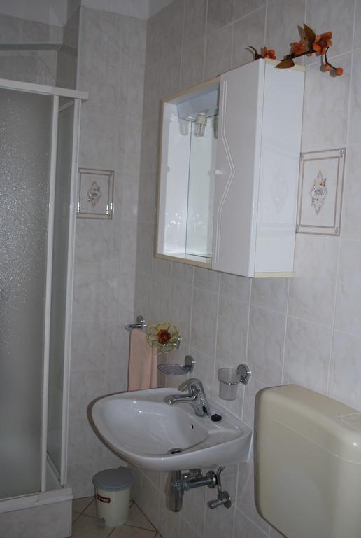 פורץ Apartment Rama חדר תמונה
